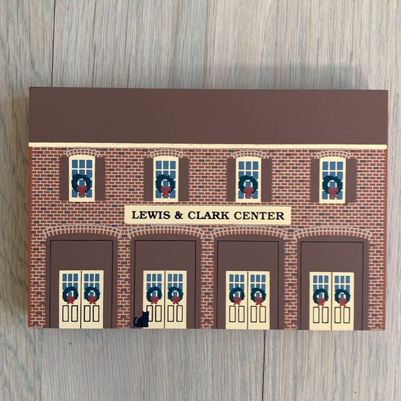 Lewis and Clark Center - St. Charles Missouri Christmas Series - The Cat's Meow - Picture 1 of 6